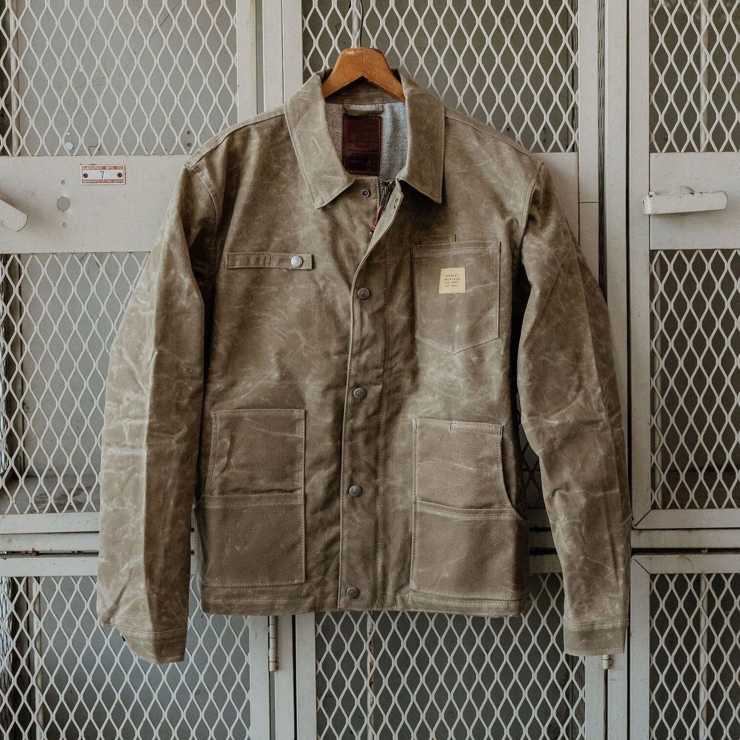 Cabin Jacket w/ Zipper - Waxed Tan