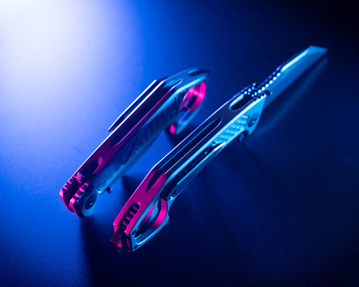 Half Faced Blades SHPOS monolithic folder